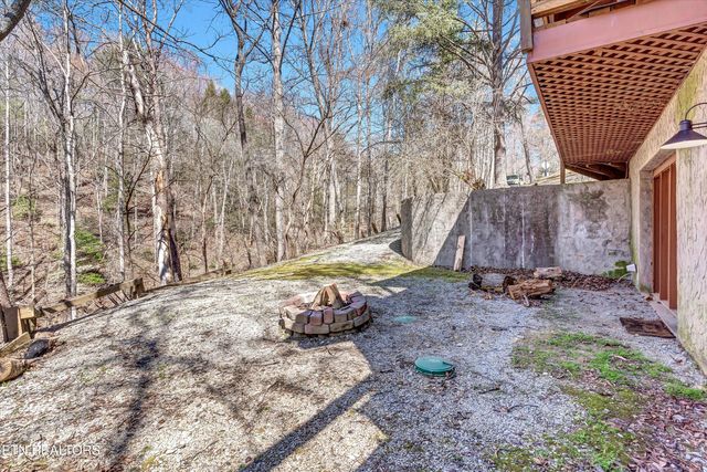 1008 N Ridge Place, Sevierville, TN 37876