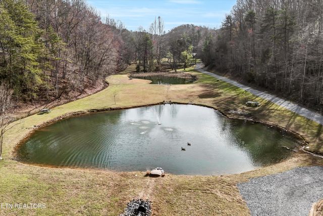 1008 N Ridge Place, Sevierville, TN 37876
