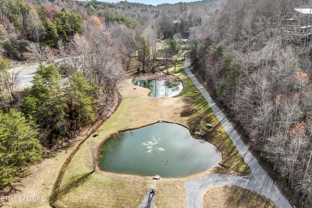 1008 N Ridge Place, Sevierville, TN 37876
