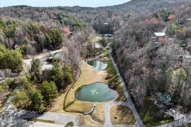 1008 N Ridge Place, Sevierville, TN 37876