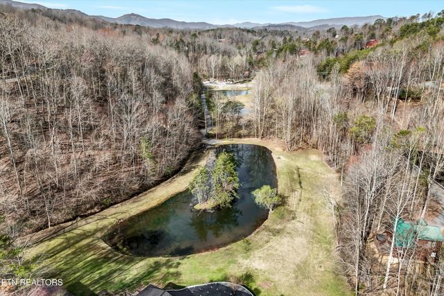 1008 N Ridge Place, Sevierville, TN 37876