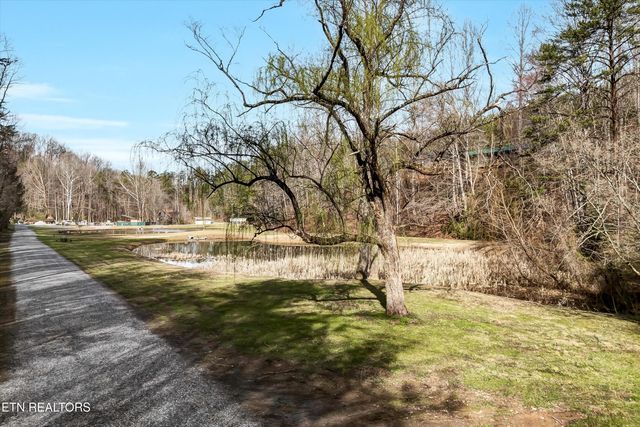 1008 N Ridge Place, Sevierville, TN 37876