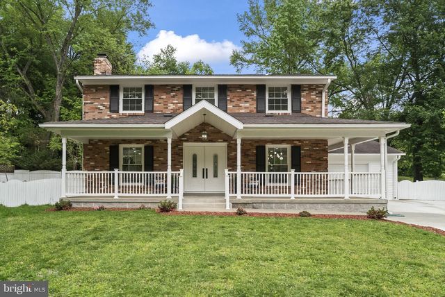 5219 HOLDEN ST, Fairfax, VA 22032