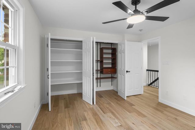 5219 HOLDEN ST, Fairfax, VA 22032