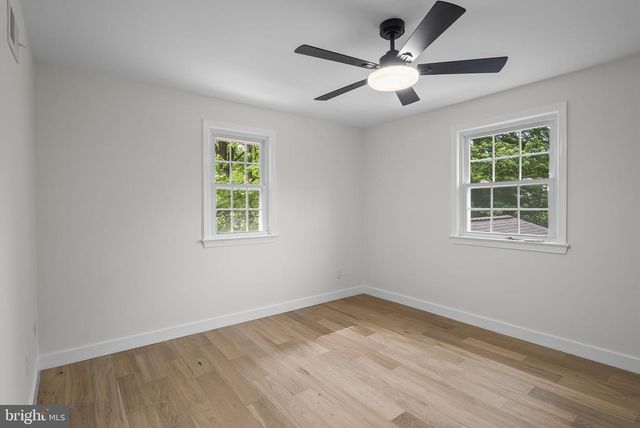5219 HOLDEN ST, Fairfax, VA 22032