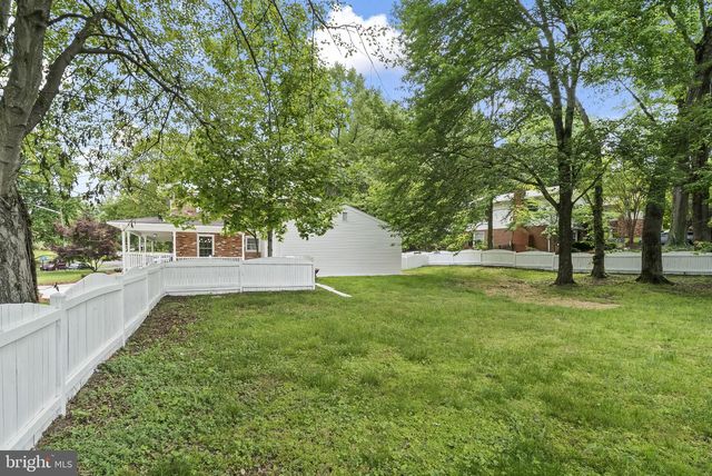 5219 HOLDEN ST, Fairfax, VA 22032