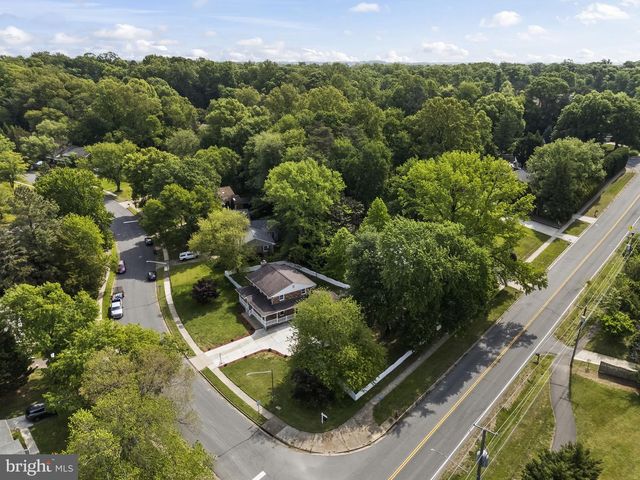 5219 HOLDEN ST, Fairfax, VA 22032
