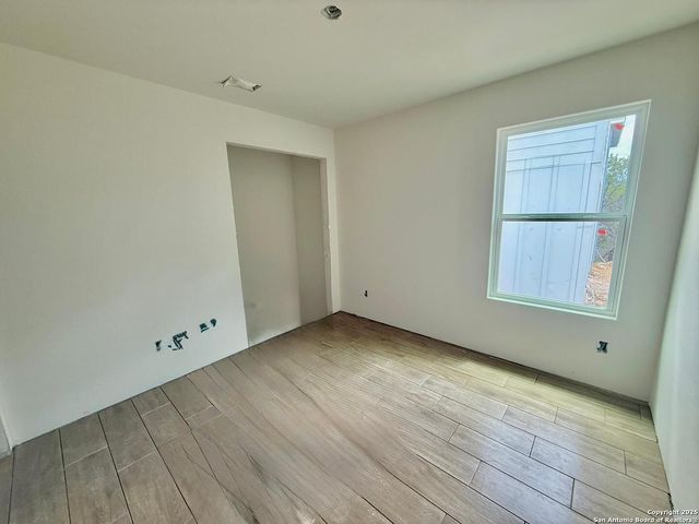 709 Burr Oak, Canyon Lake, TX 78133