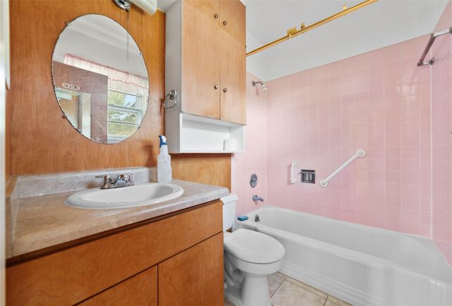 1105 E Applegate DR, Austin, TX 78753