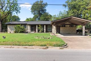 1105 E Applegate DR, Austin, TX 78753