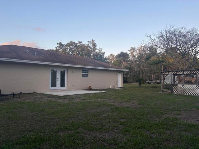 9166 SE 63rd Drive, Okeechobee, FL 34974