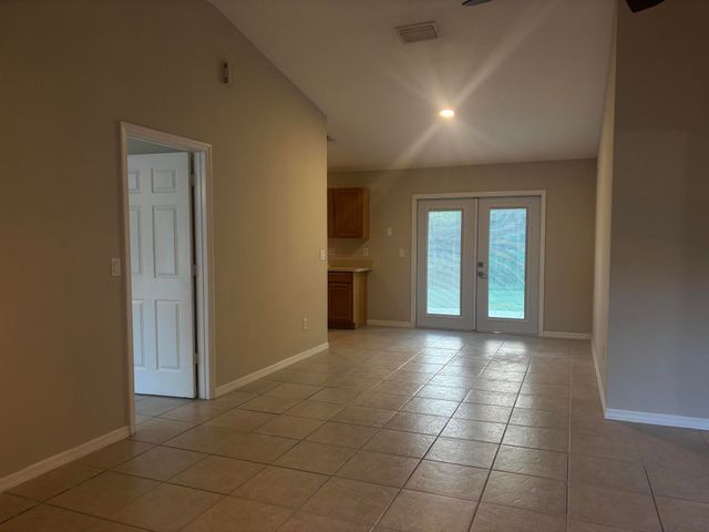 9166 SE 63rd Drive, Okeechobee, FL 34974