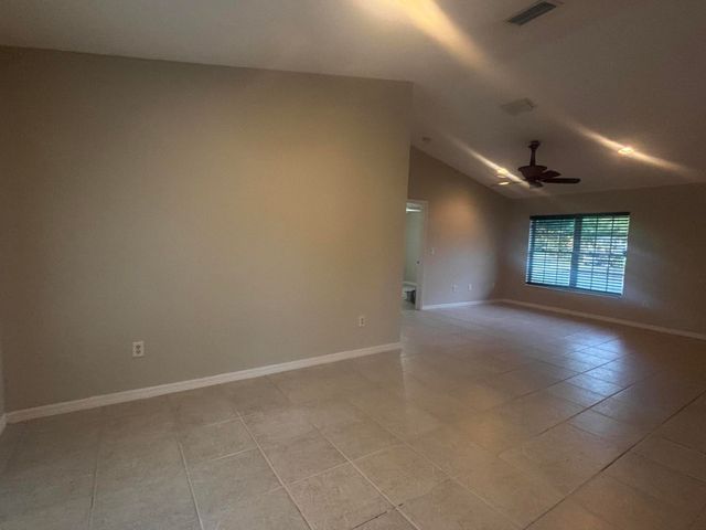 9166 SE 63rd Drive, Okeechobee, FL 34974