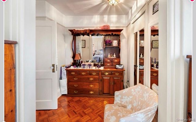 7004 57th Road, Maspeth, NY 11378