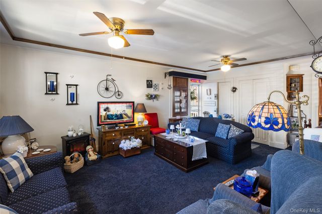 7004 57th Road, Maspeth, NY 11378