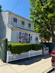 7004 57th Road, Maspeth, NY 11378