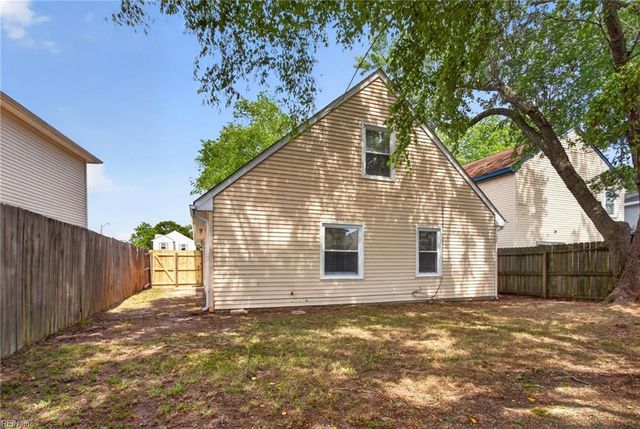 4217 Langley CT, Virginia Beach, VA 23453