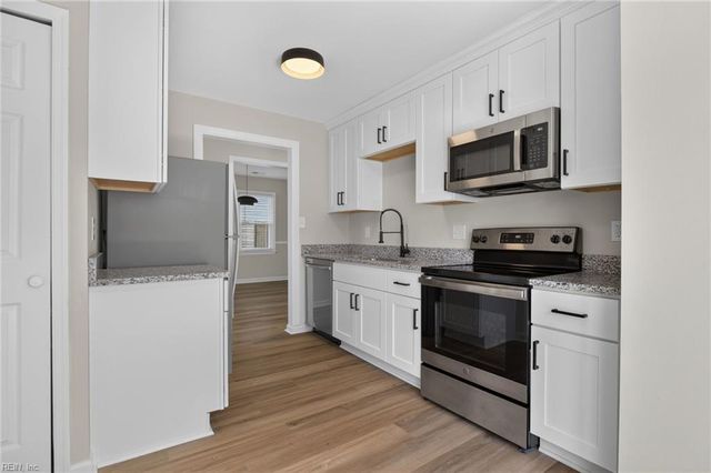 4217 Langley CT, Virginia Beach, VA 23453