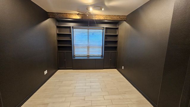 1022 Lakebend Court, Lewisville, TX 75010