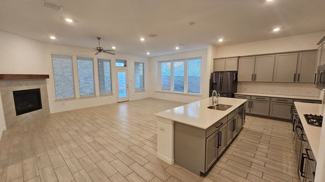 1022 Lakebend Court, Lewisville, TX 75010
