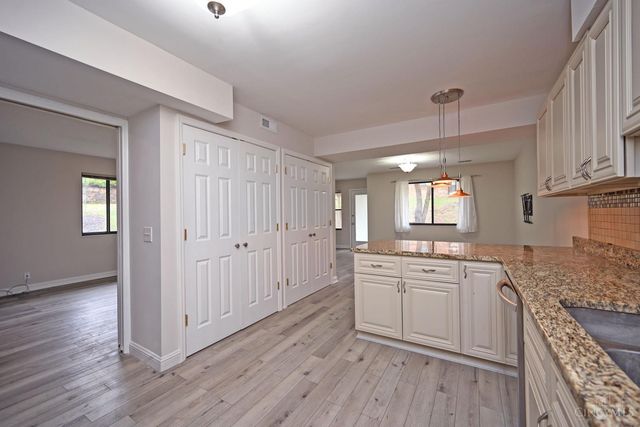 39 Rolling Hills Court, Wyoming, OH 45215