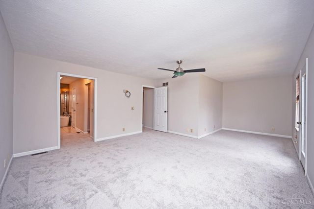 39 Rolling Hills Court, Wyoming, OH 45215