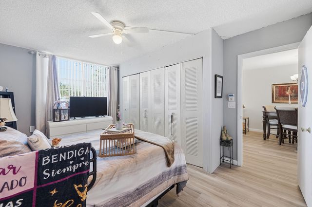 3130 Holiday Springs Boulevard 103, Margate, FL 33063