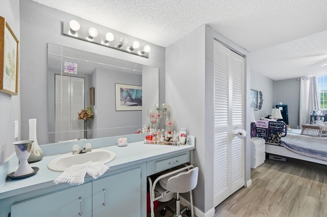 3130 Holiday Springs Boulevard 103, Margate, FL 33063