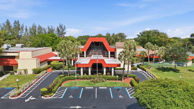 3130 Holiday Springs Boulevard 103, Margate, FL 33063
