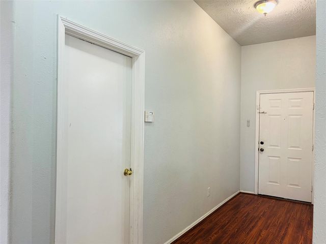 5914 Dream Court, Houston, TX 77085