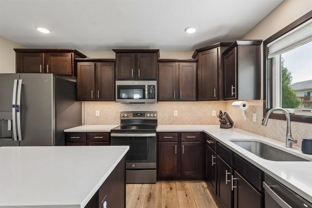 3435 E Herold Avenue, Des Moines, IA 50320