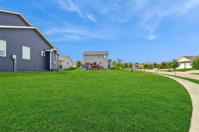 3435 E Herold Avenue, Des Moines, IA 50320