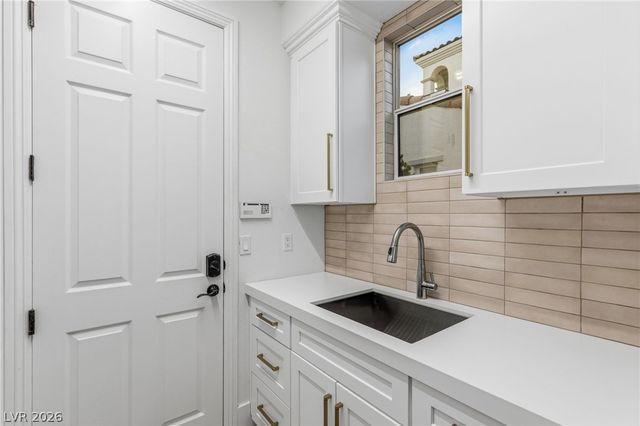 11830 Kingsbarns Court, Las Vegas, NV 89141