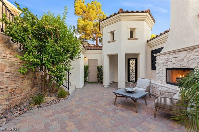 11830 Kingsbarns Court, Las Vegas, NV 89141