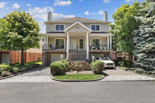 120 Woodruff Avenue, Scarsdale, NY 10583