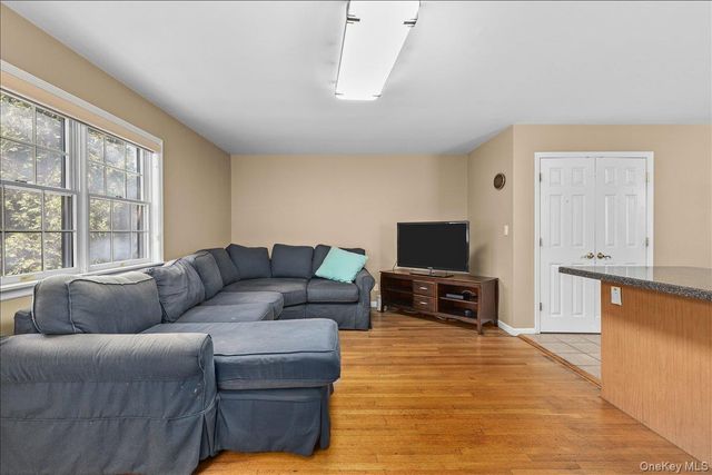 120 Woodruff Avenue, Scarsdale, NY 10583