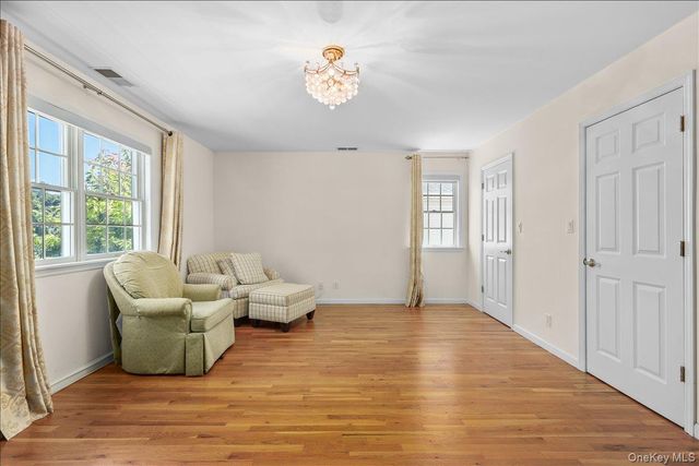120 Woodruff Avenue, Scarsdale, NY 10583