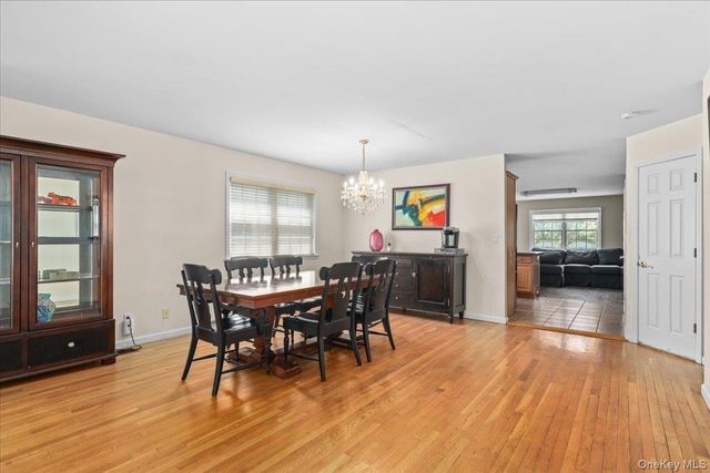 120 Woodruff Avenue, Scarsdale, NY 10583