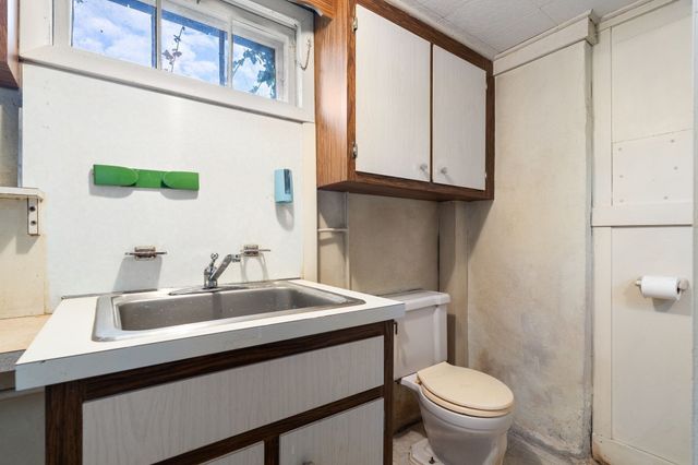 140 Wilson St, Brockton, MA 02301