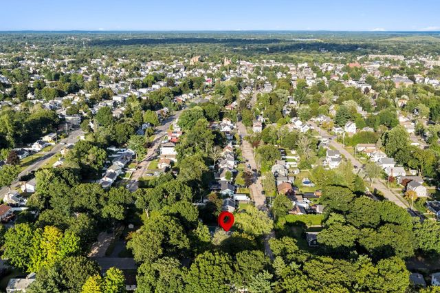 140 Wilson St, Brockton, MA 02301