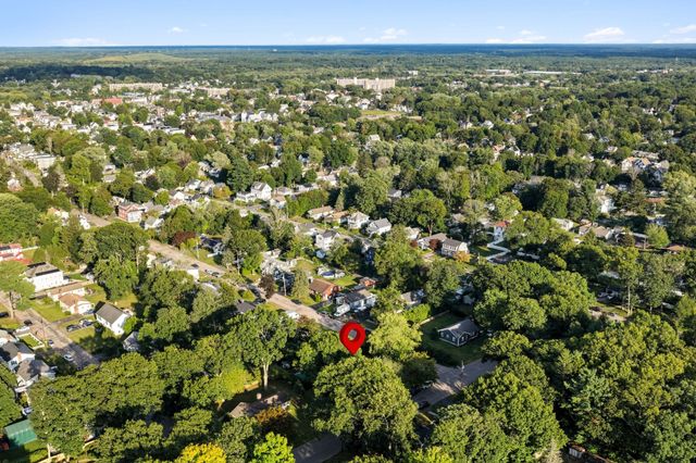 140 Wilson St, Brockton, MA 02301