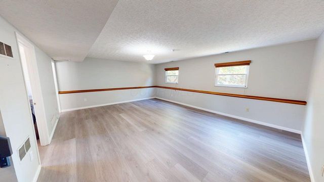 5709 Nike Drive, Hilliard, OH 43026