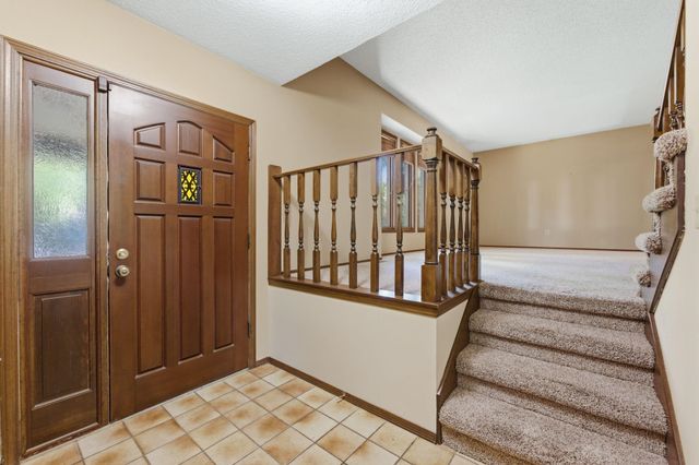 1112 E James St, Derby, KS 67037