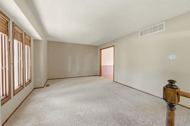 1112 E James St, Derby, KS 67037