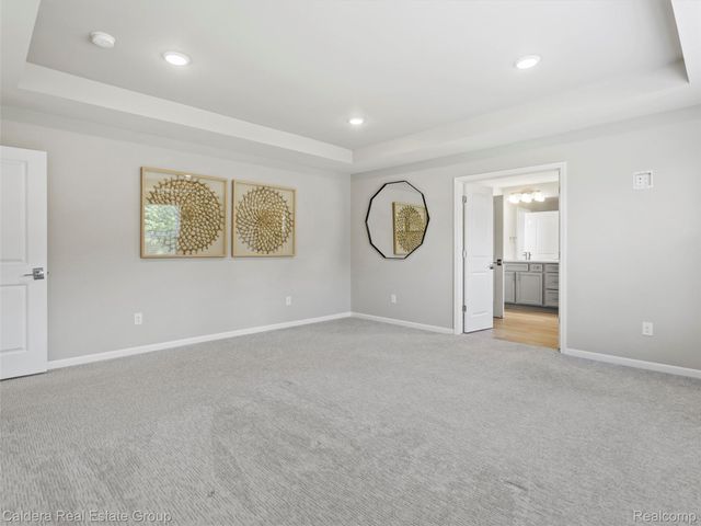 4132 Walcott Drive, Lake Orion Village, MI 48359