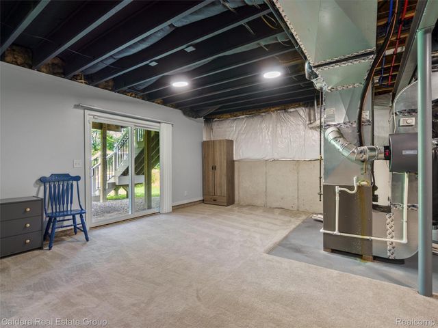 4132 Walcott Drive, Lake Orion Village, MI 48359