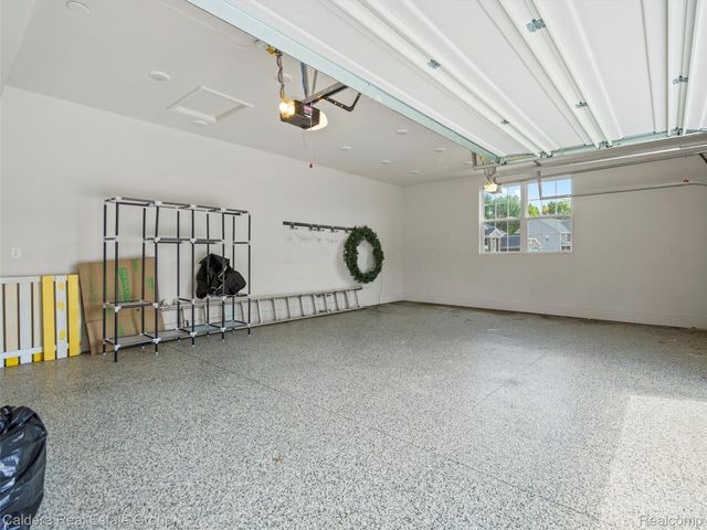 4132 Walcott Drive, Lake Orion Village, MI 48359