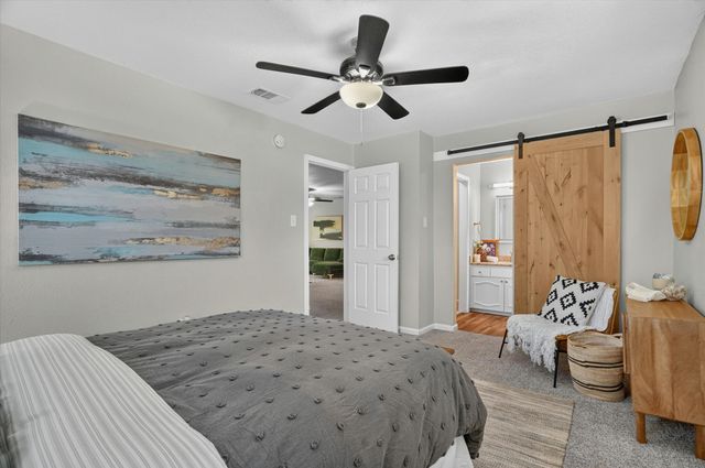 404 NW Wintercrest Road, Burleson, TX 76028