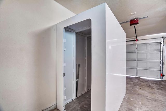 404 NW Wintercrest Road, Burleson, TX 76028