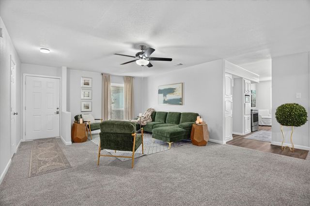 404 NW Wintercrest Road, Burleson, TX 76028